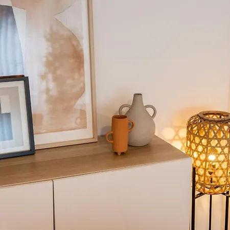 No Marques With Ac And Parking Place *