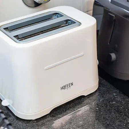 No Marques With Ac And Parking Place * 포르투