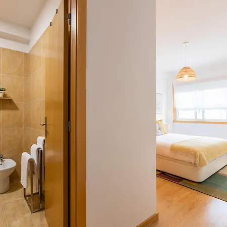 Appartement No Marques With Ac And Parking Place Porto
