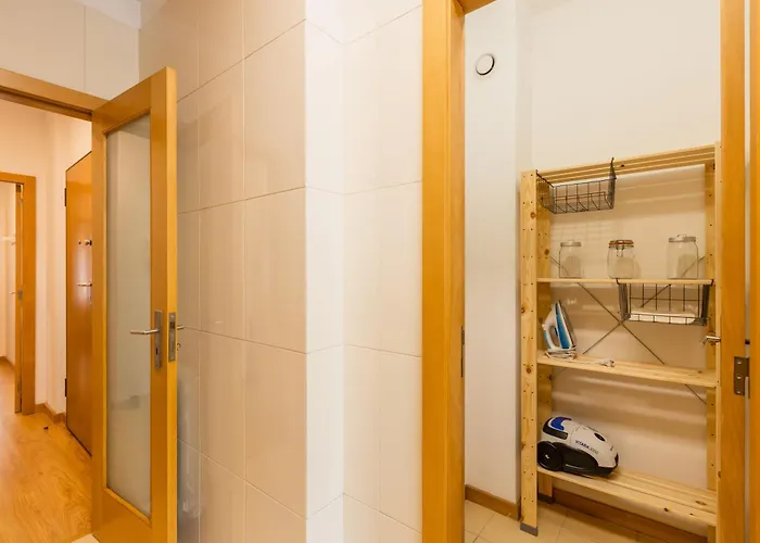 No Marques With Ac And Parking Place Porto