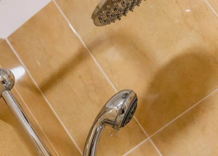 No Marques With Ac And Parking Place *