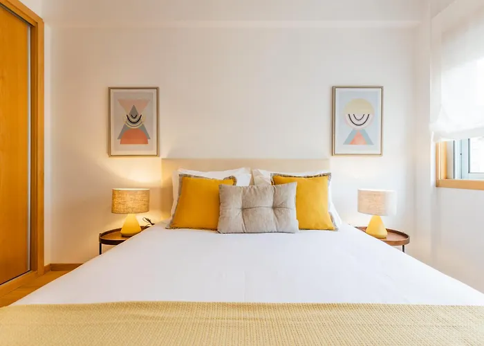 No Marques With Ac And Parking Place ポルト