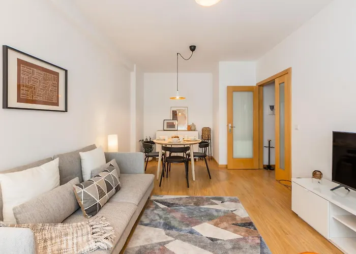 No Marques With Ac And Parking Place * ポルト