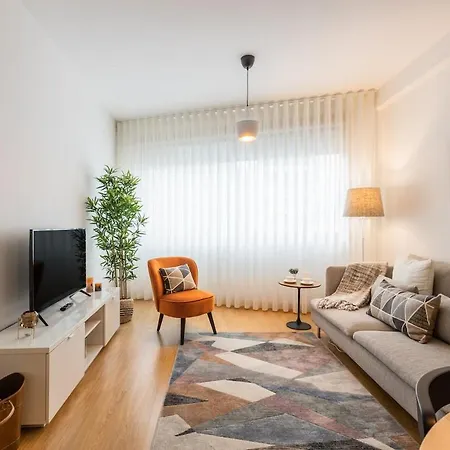 No Marques With Ac And Parking Place Porto